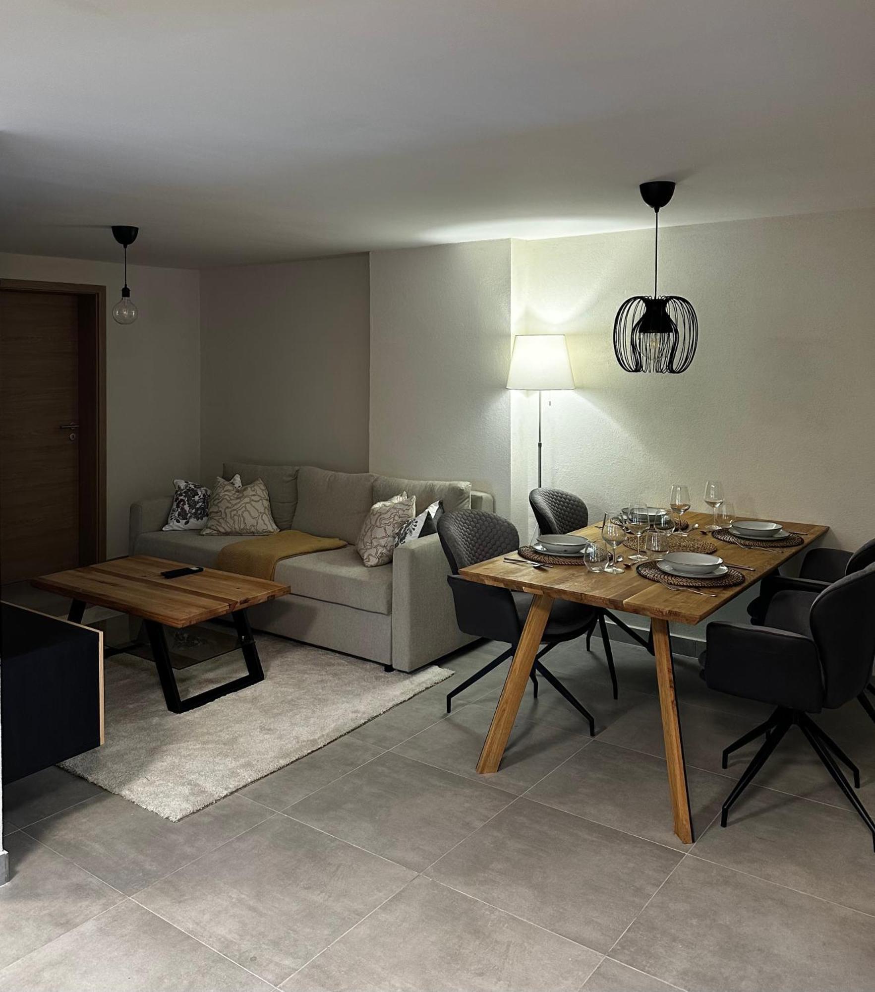 Martinova Izba - Rooms & Apartments Lasko Exterior photo